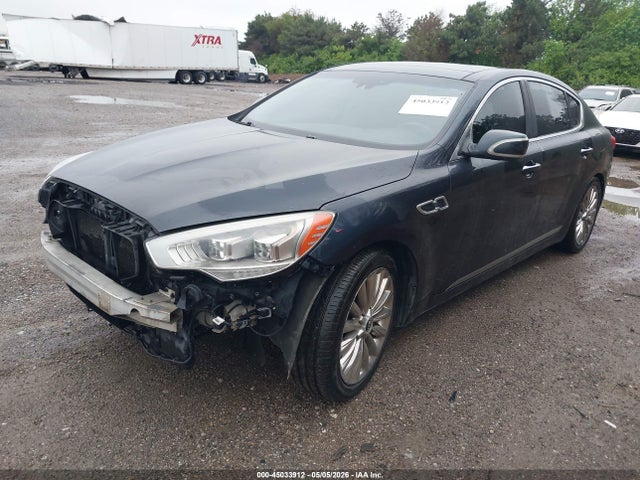 Kia K900 Luxury