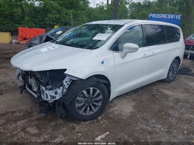 Chrysler Pacifica Touring L