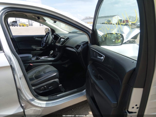 Ford Edge Titanium