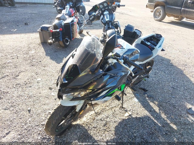 Kawasaki Ex650 N