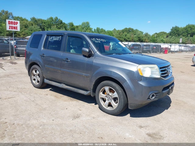 Salvage Honda Pilot Image
