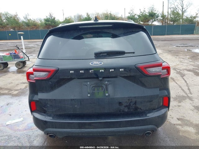 Ford Escape St-line