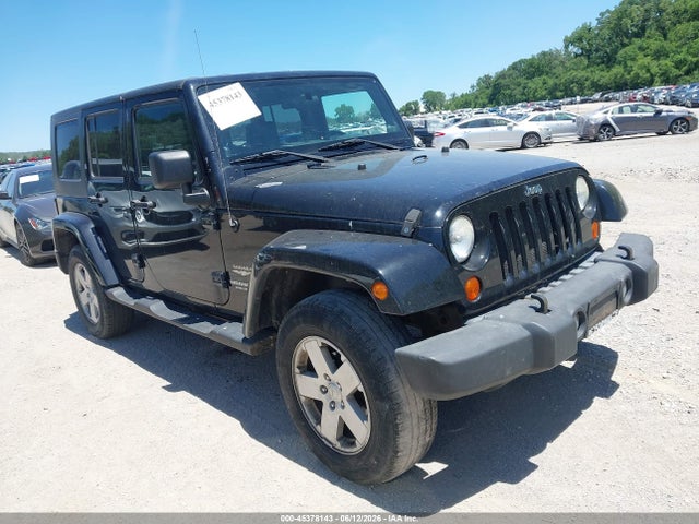 Salvage Jeep Wrangler Image