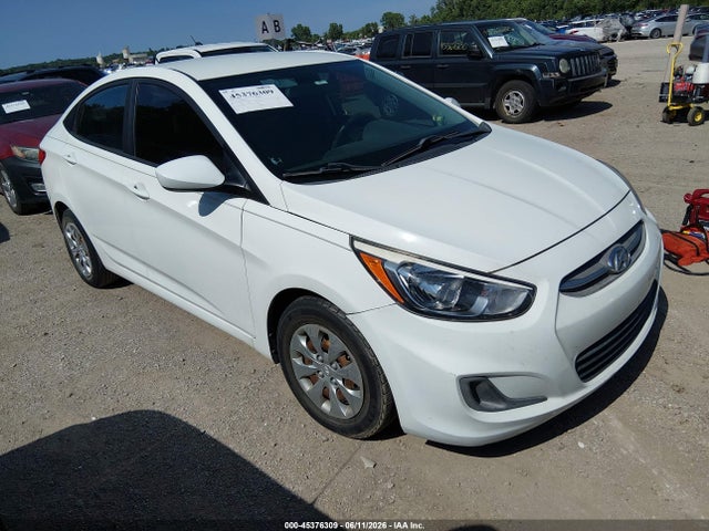 Salvage Hyundai ACCENT Image