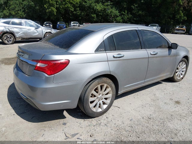 Chrysler 200 Limited