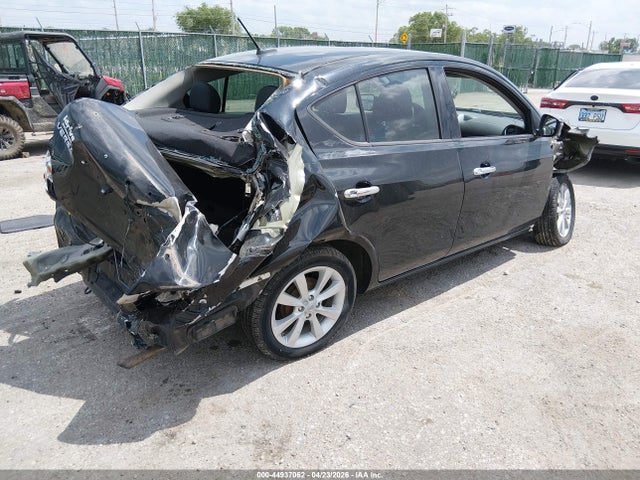 Nissan Versa 1.6 Sl