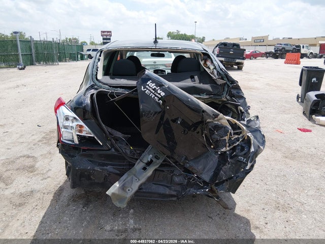Nissan Versa 1.6 Sl