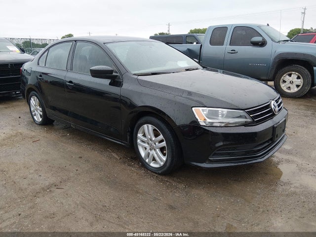 Salvage Volkswagen Jetta Image
