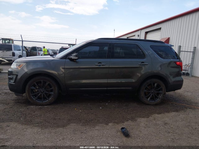 Ford Explorer Xlt