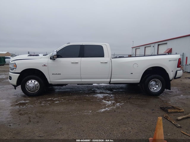 Ram 3500 Laramie  4x4 8' Box