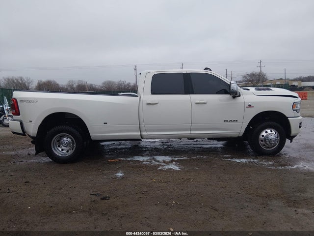 Ram 3500 Laramie  4x4 8' Box