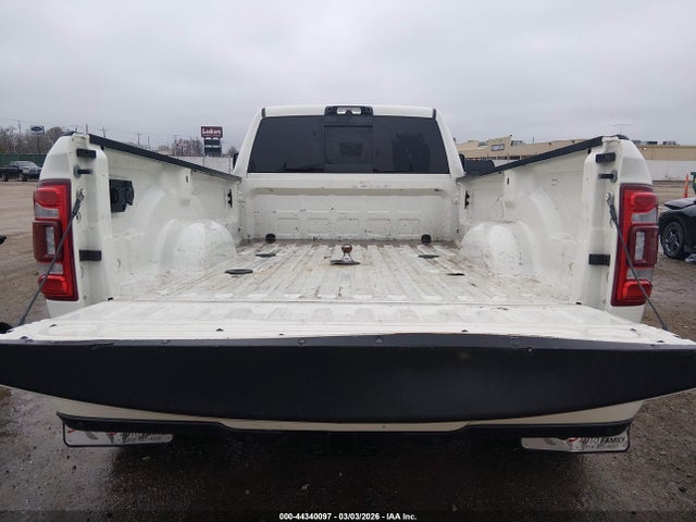 Ram 3500 Laramie  4x4 8' Box