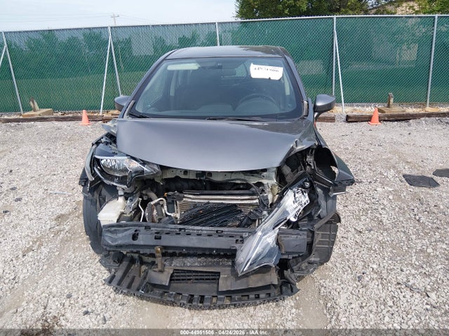 Nissan Versa Sv