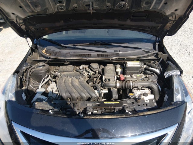 Nissan Versa 1.6 S+