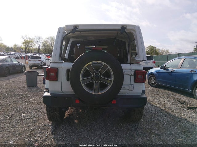 Jeep Wrangler Sahara 4x4