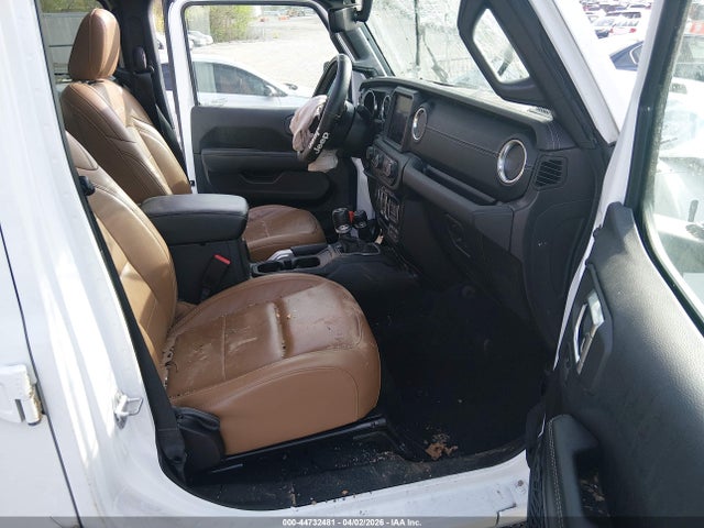Jeep Wrangler Sahara 4x4