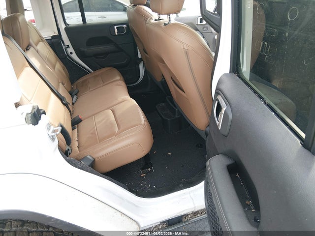Jeep Wrangler Sahara 4x4