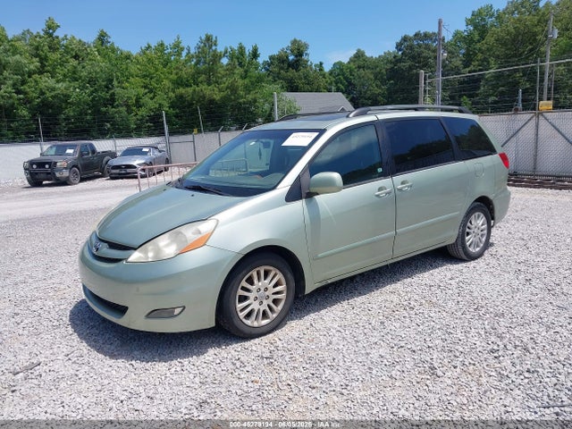 Toyota Sienna Xle