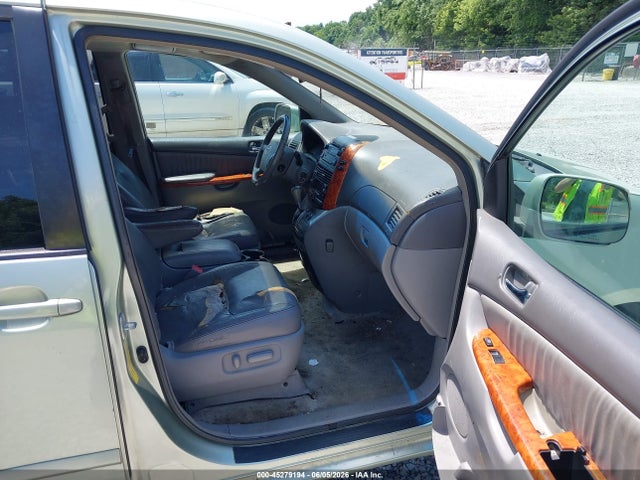 Toyota Sienna Xle