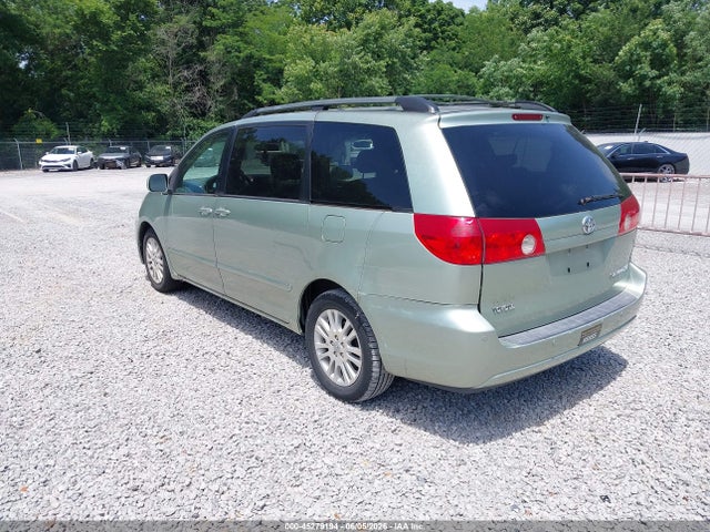Toyota Sienna Xle