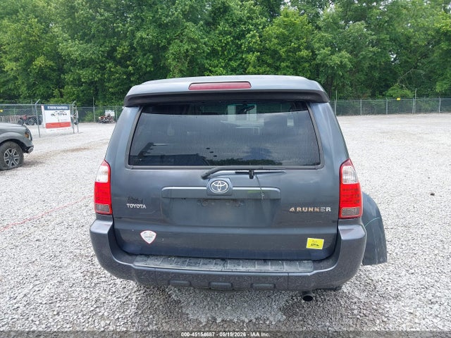 Toyota 4Runner Limited V6