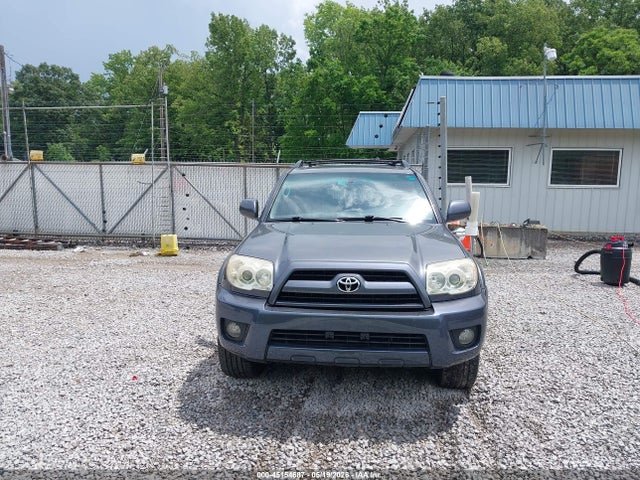 Toyota 4Runner Limited V6