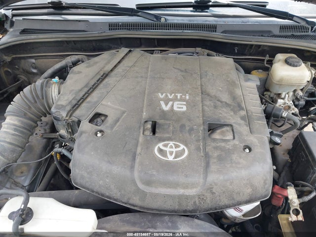 Toyota 4Runner Limited V6