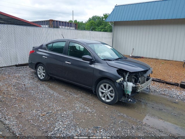 Salvage Nissan Versa Image