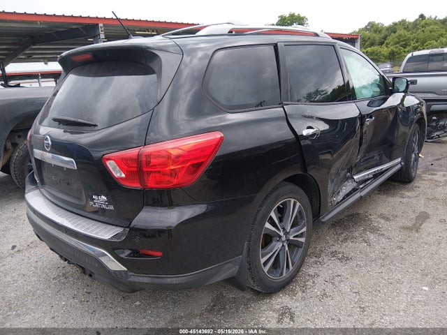Nissan Pathfinder Platinum