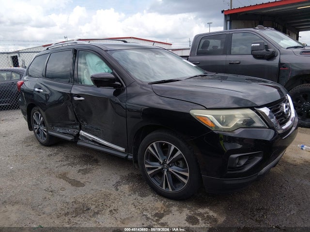 Nissan Pathfinder Platinum