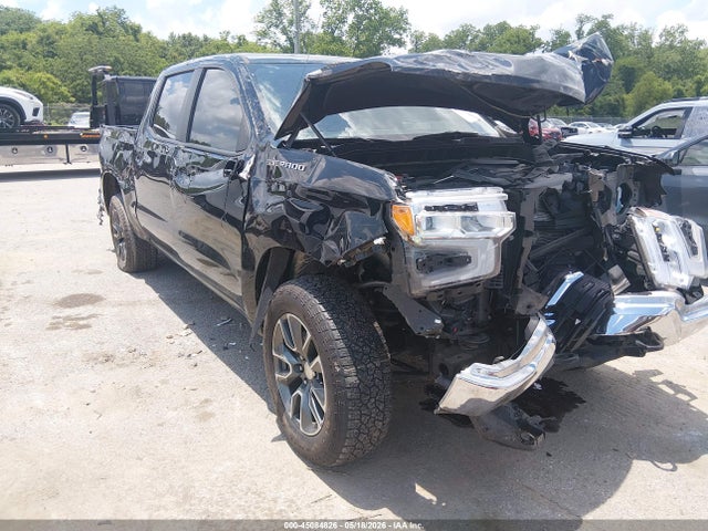Salvage Chevrolet Silverado 1500 Image
