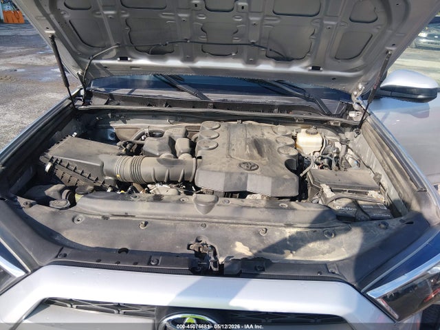 Toyota 4Runner Sr5