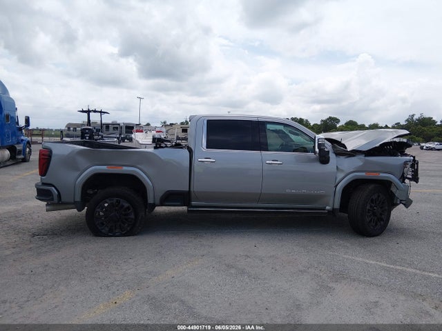 General Motors Sierra 2500HD , Standard Bed, Denali Ultimate, 4wd