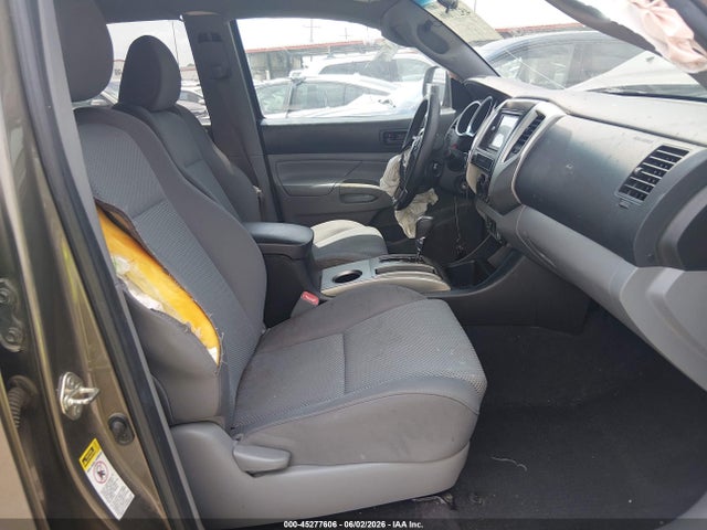 Toyota Tacoma Base V6