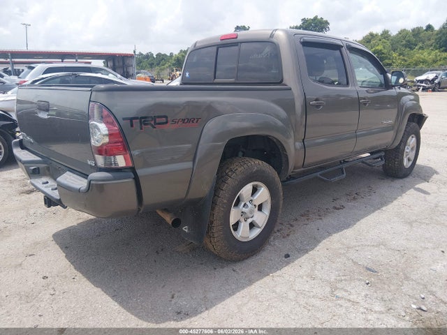 Toyota Tacoma Base V6