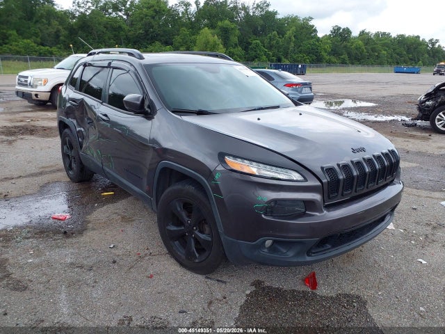 Salvage Jeep Cherokee Image