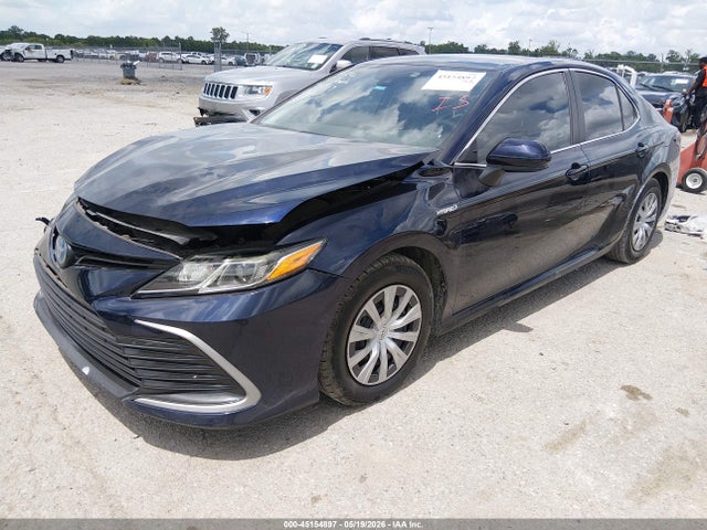 Toyota Camry Le Hybrid