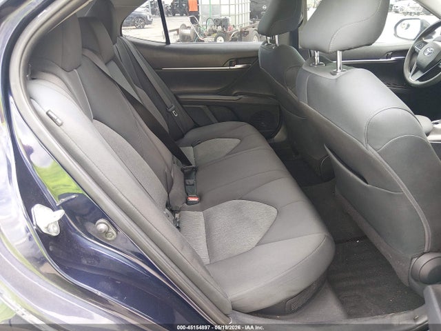 Toyota Camry Le Hybrid