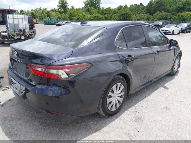 Toyota Camry Le Hybrid