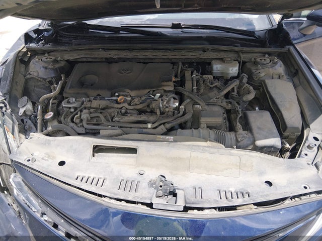 Toyota Camry Le Hybrid