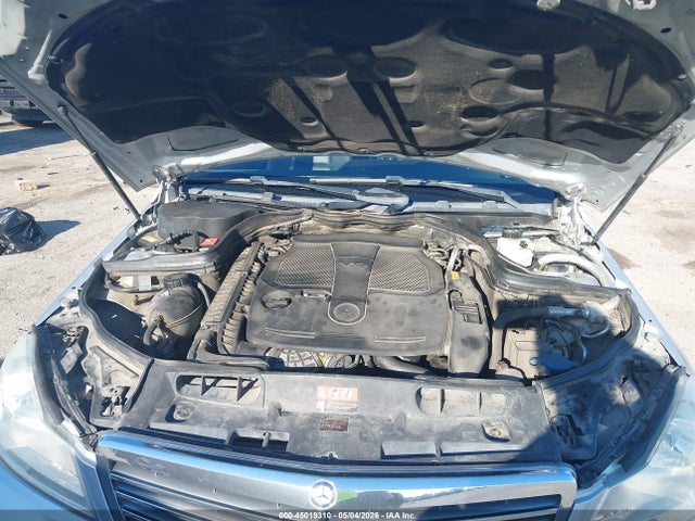 Mercedes-Benz C-Class Luxury 4matic