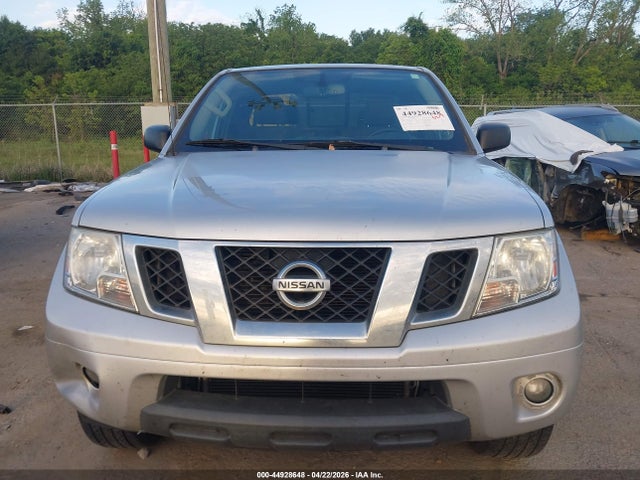 Nissan Frontier Sv