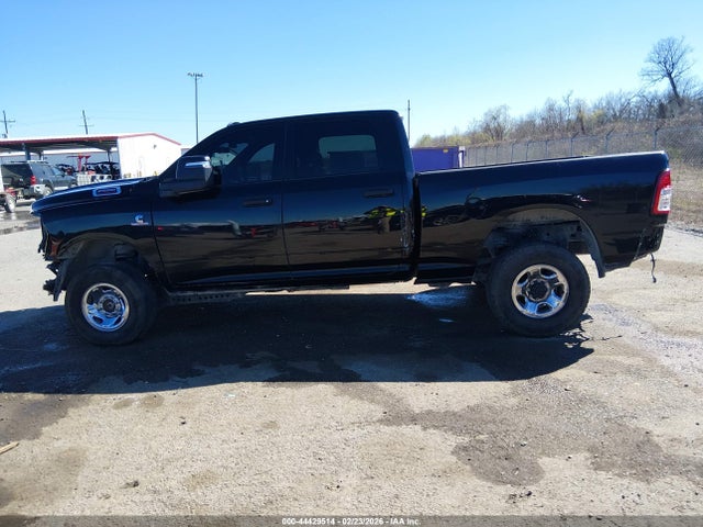 Ram 2500 Tradesman  4x4 6'4 Box