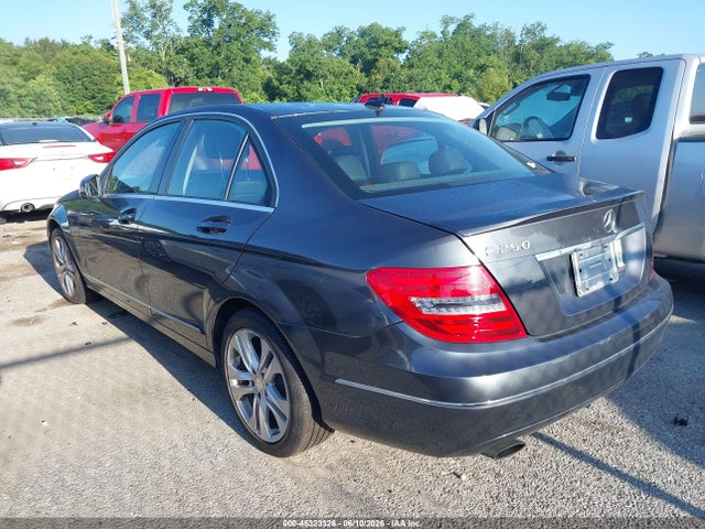 Mercedes-Benz C-Class Luxury