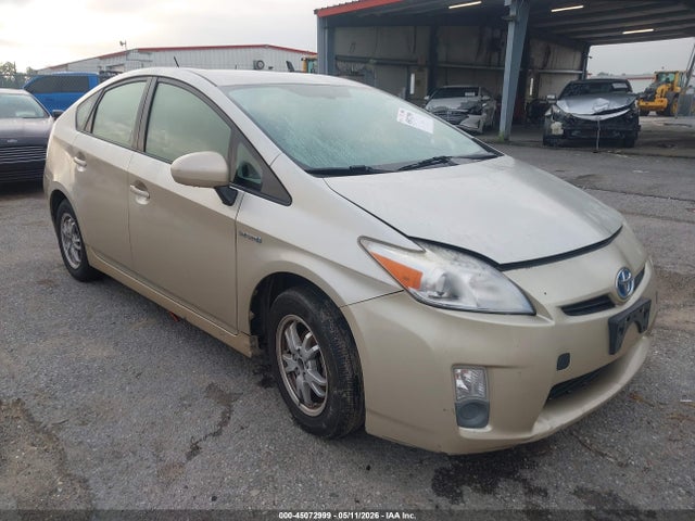 Salvage Toyota Prius Image