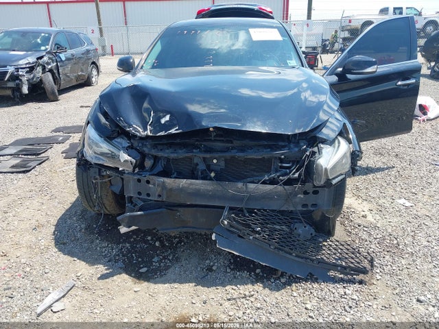 INFINITI Q50 Sport