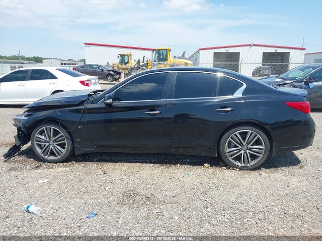 INFINITI Q50 Sport