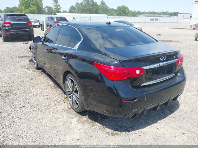 INFINITI Q50 Sport