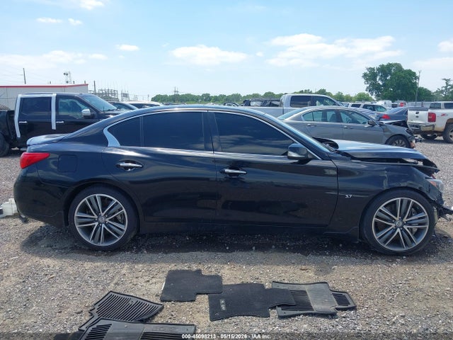 INFINITI Q50 Sport
