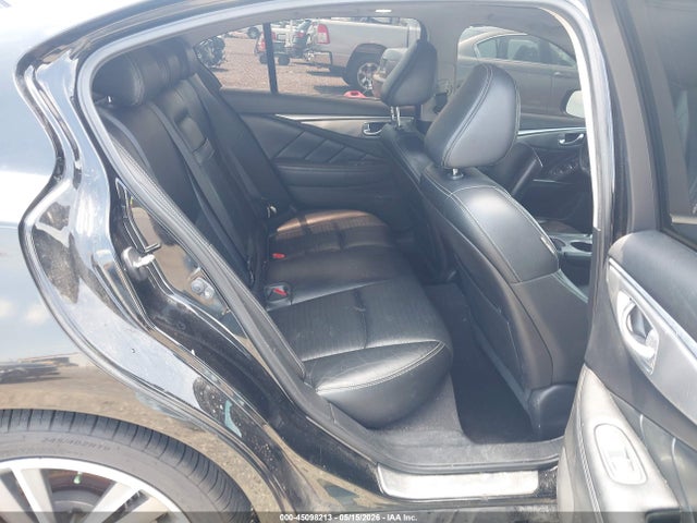 INFINITI Q50 Sport